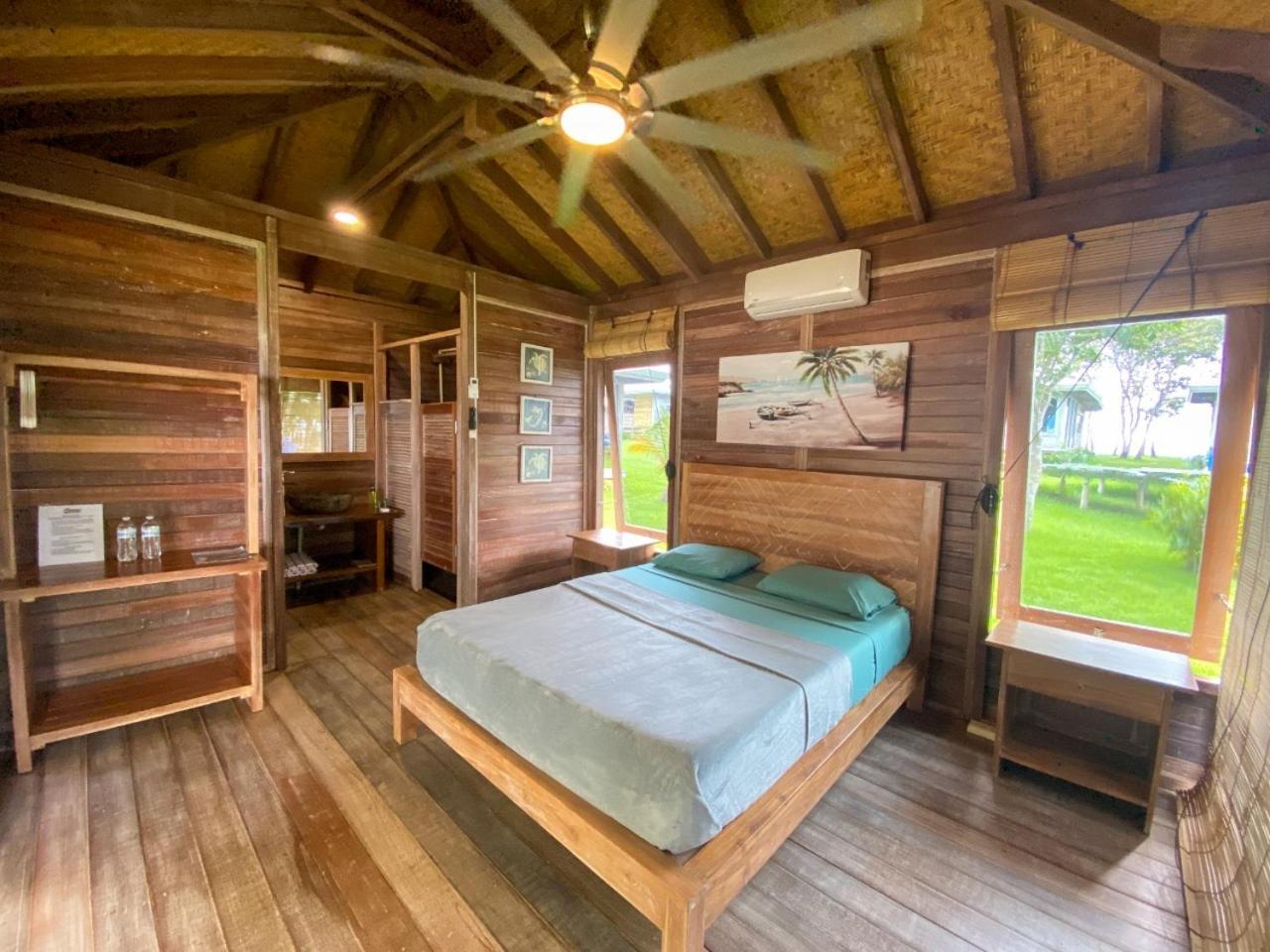 Sonny Island Resort Cabanas Frente Al Mar Punta Bajo Rico Exterior foto